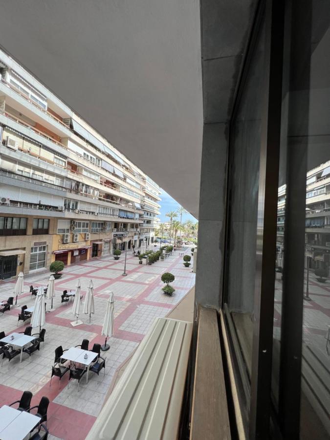 Pension La Parada Alicante Buitenkant foto