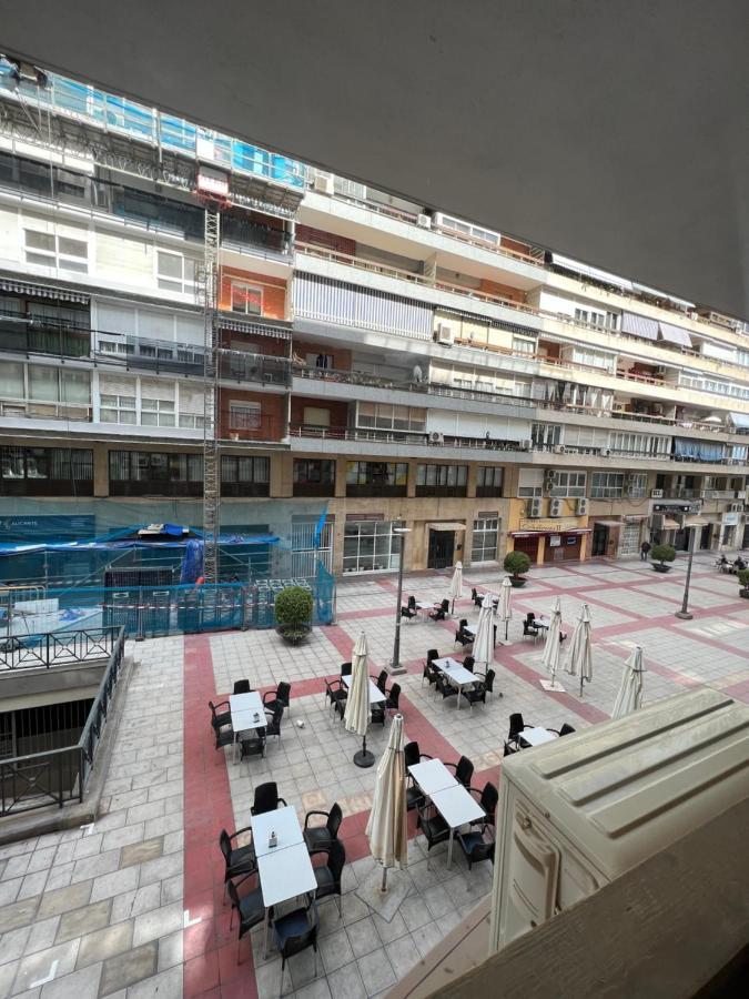 Pension La Parada Alicante Buitenkant foto